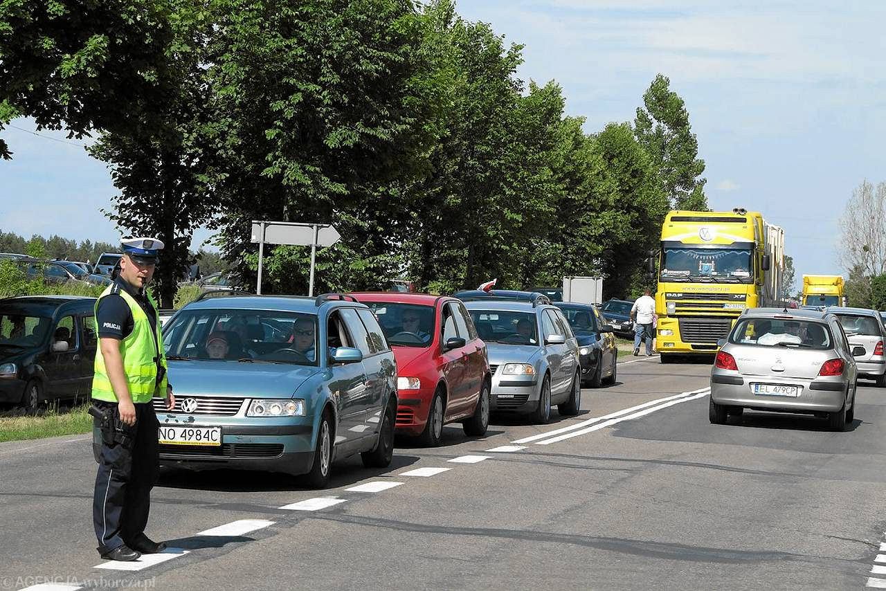 Jak reagować na sygnały osoby kierującej?